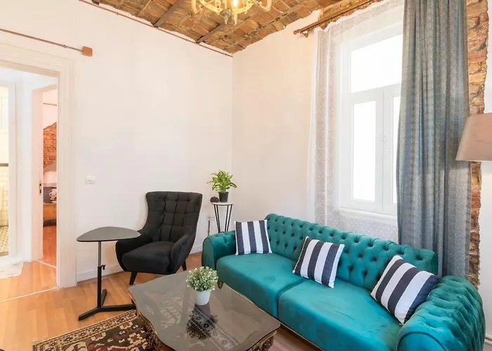 Lägenhet By Galata- Historical And Modern