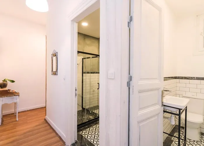 By Galata- Historical And Modern Lägenhet