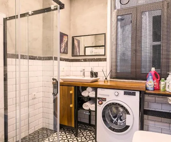 By Galata- Historical And Modern Lägenhet *