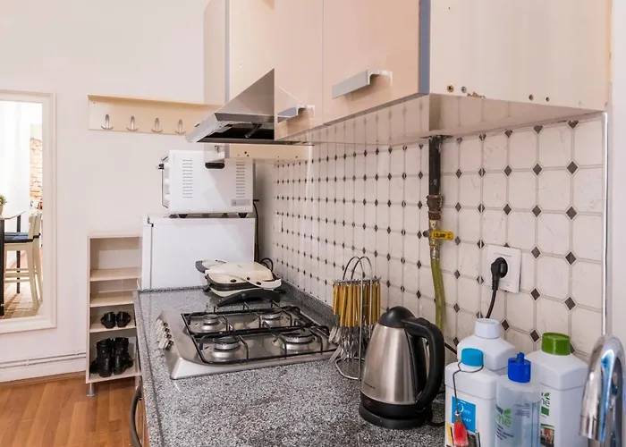 Lägenhet By Galata- Historical And Modern *